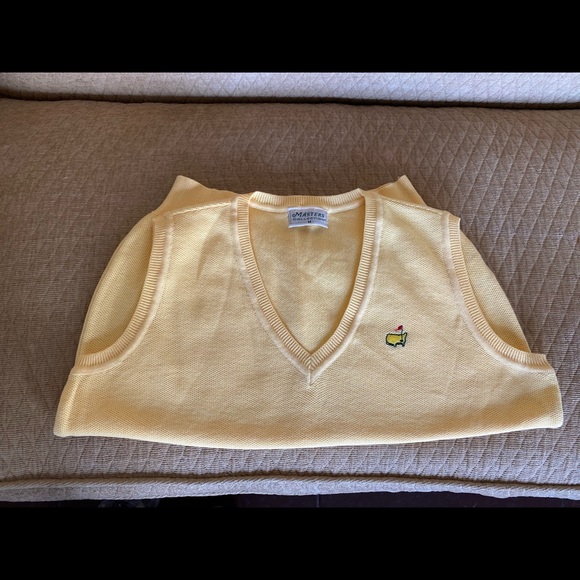 Authentic Masters golf vest in yellow NWOT size M - Picture 5 of 5
